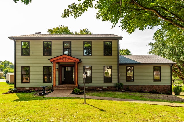 115 Applewood Valley Dr, Hendersonville