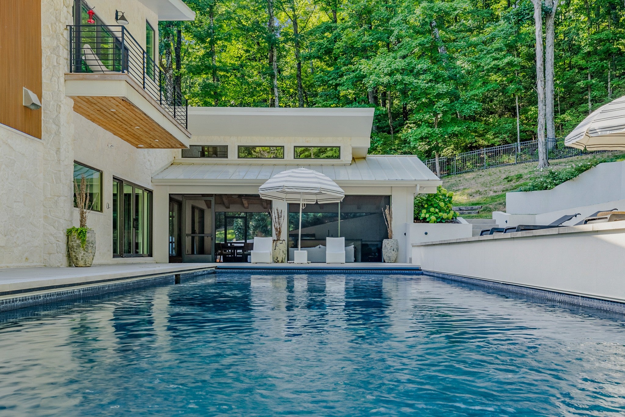 Photo of Listing #2973255