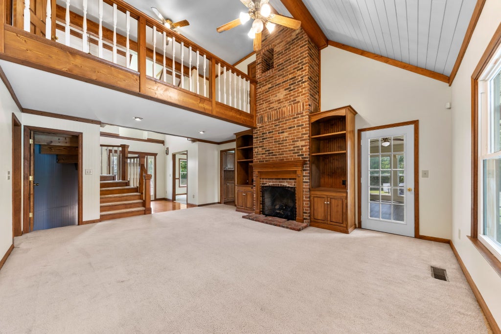 1056 S Cross Bridges Rd, Mount Pleasant