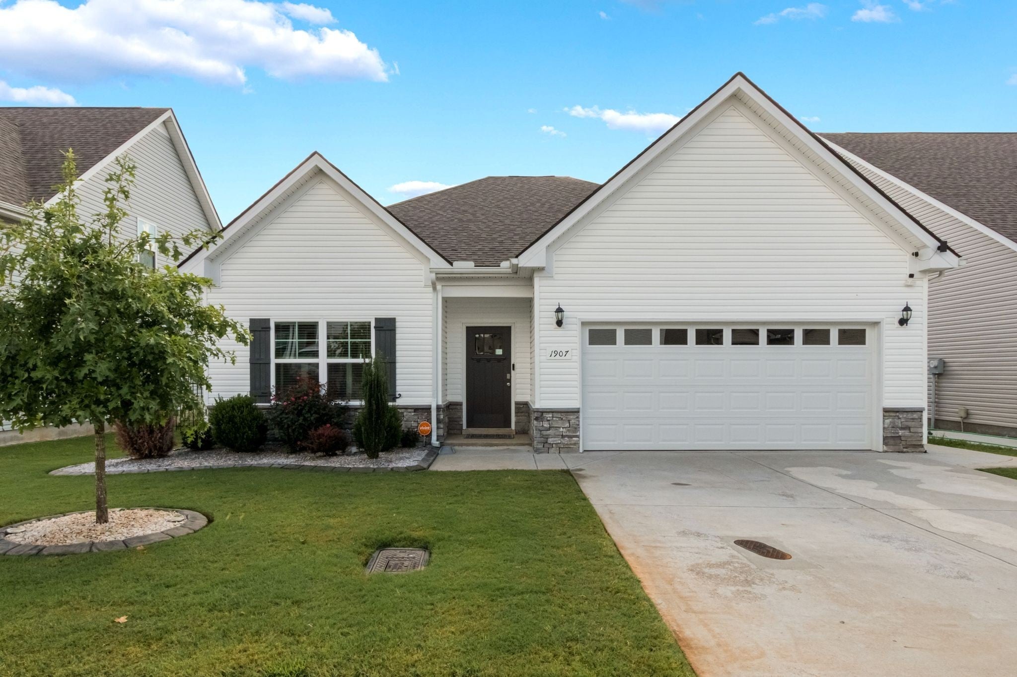 Photo of Listing #2973437