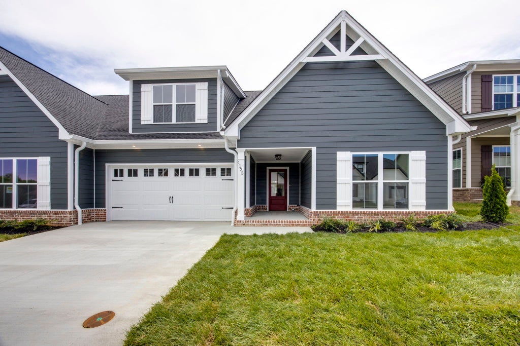 1123 Malinda Ln 64, Greenbrier