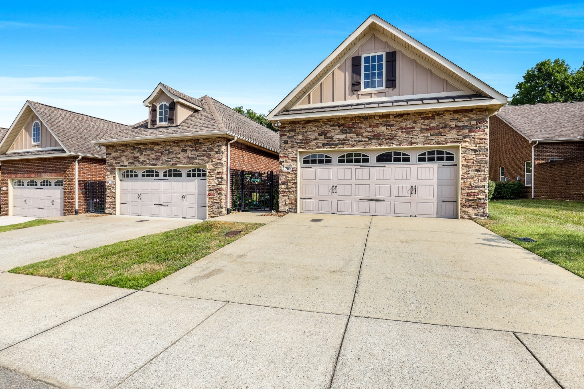 Photo of Listing #2973467