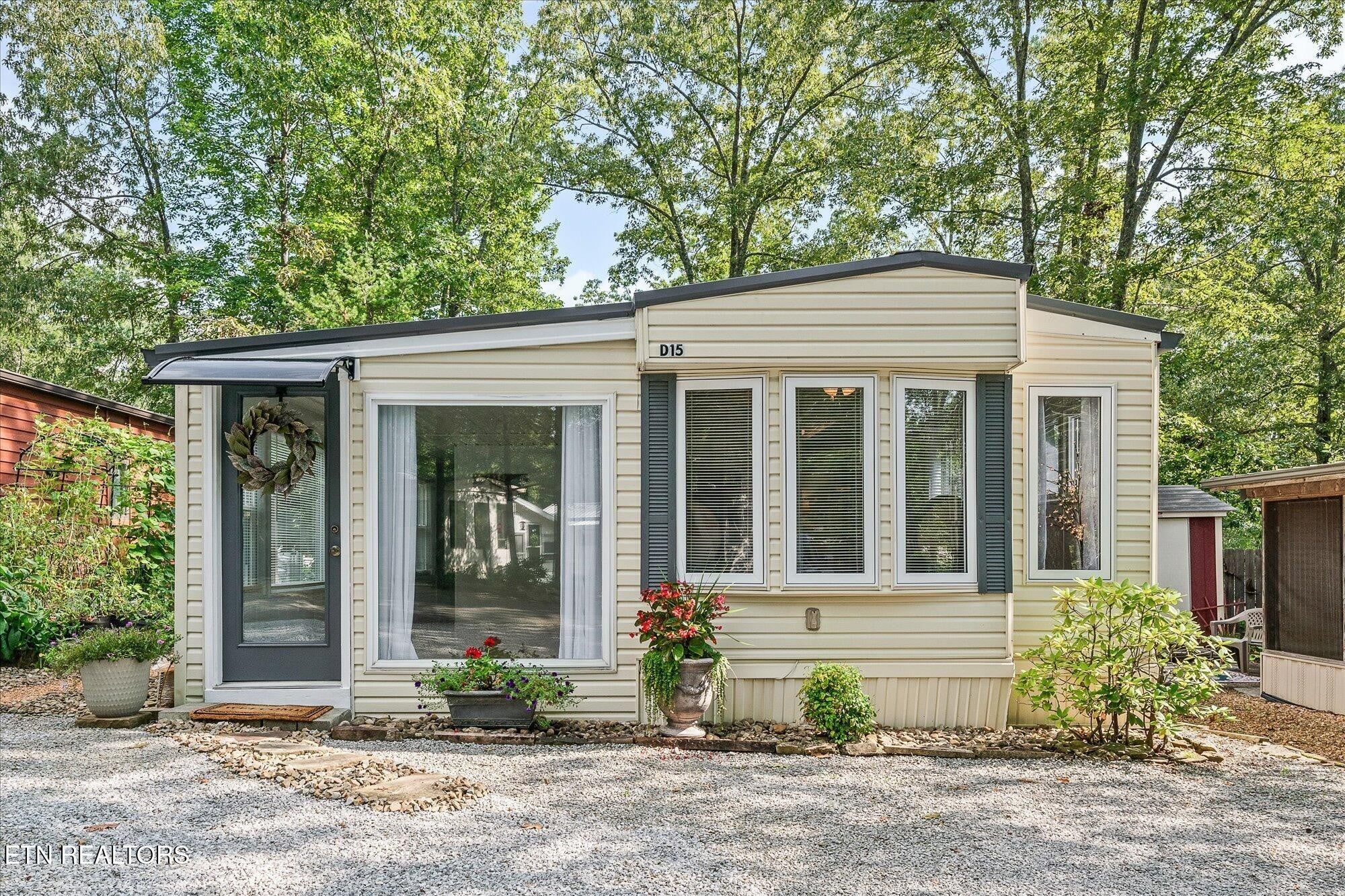 Photo of Listing #2973542