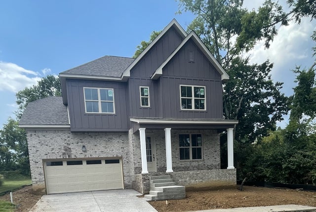 3017 Sandstone Way, Hendersonville