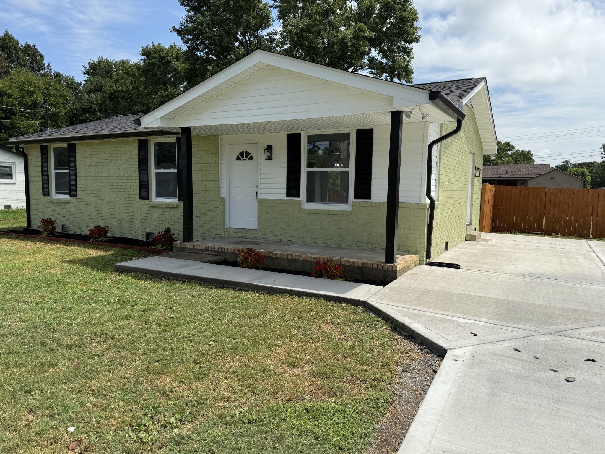 Photo of Listing #2973682