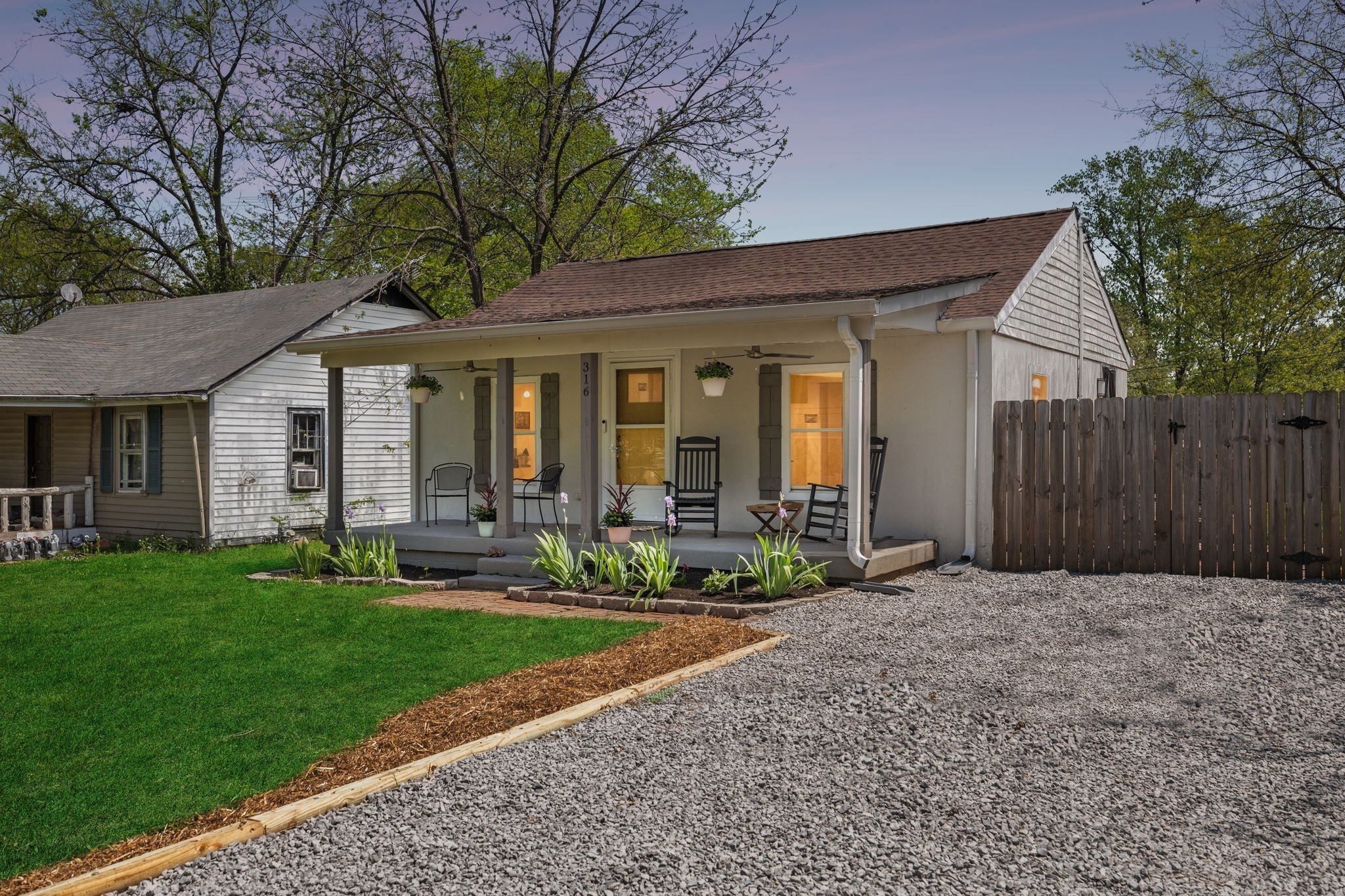 Photo of Listing #2973763