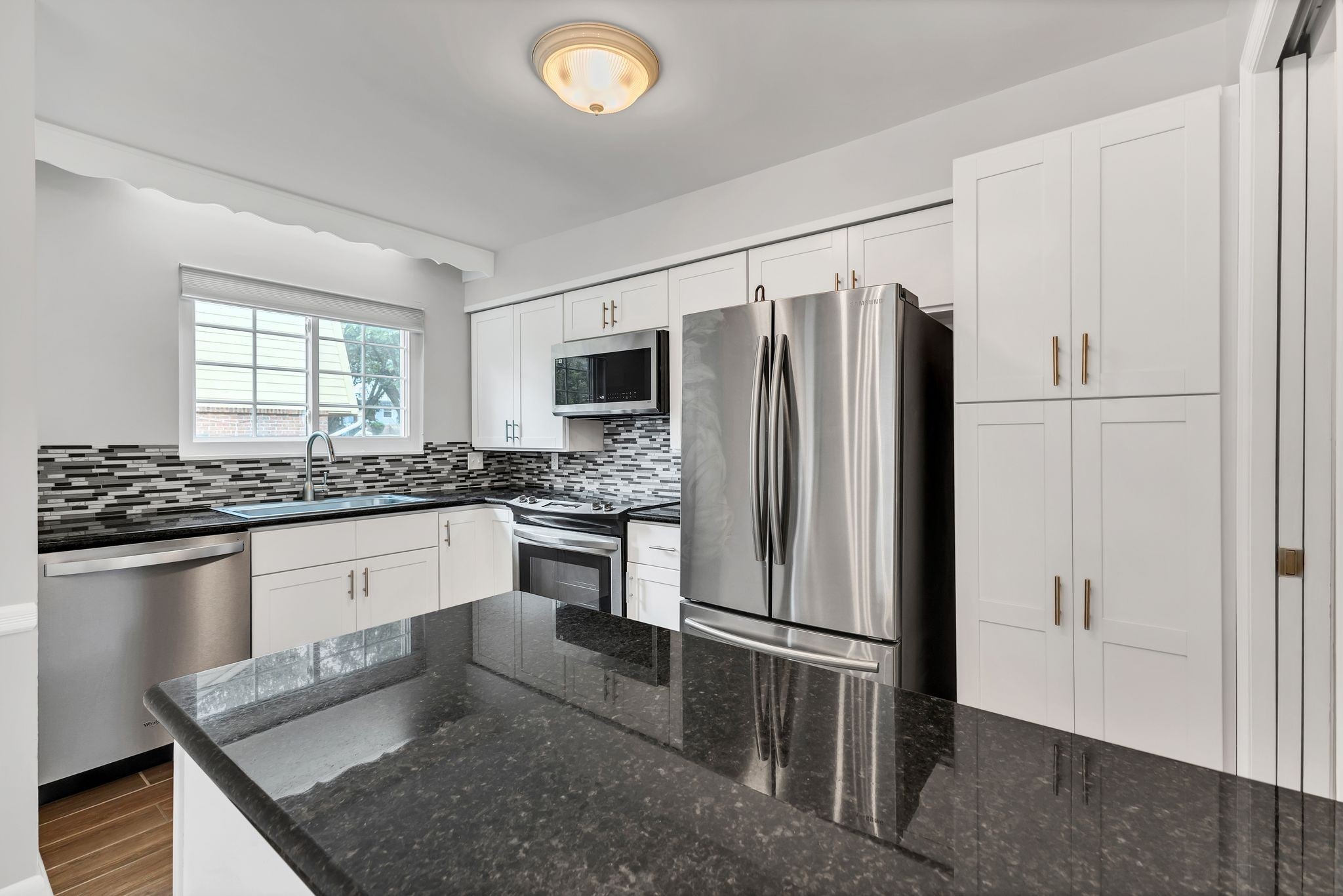 Photo of Listing #2973803