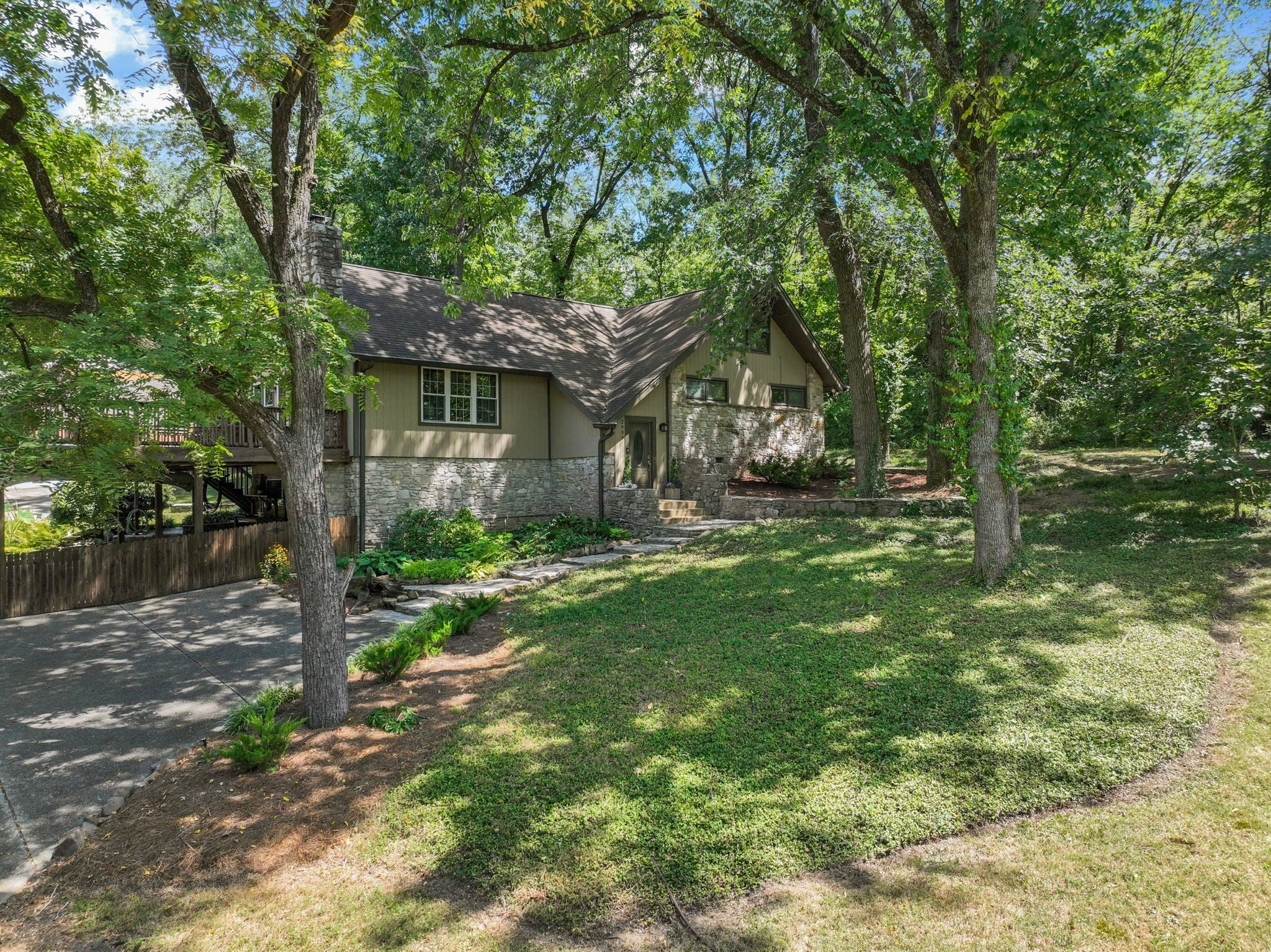 Photo of Listing #2973826