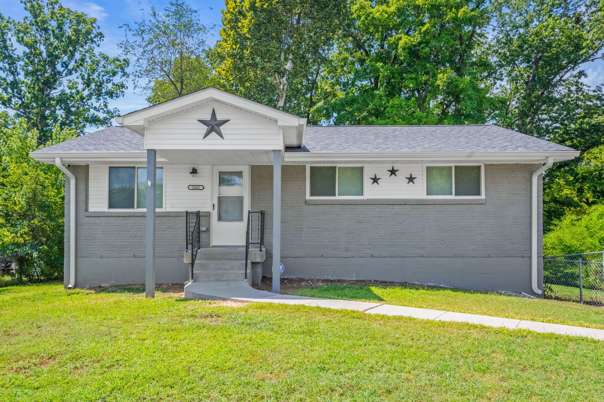 Photo of Listing #2973894
