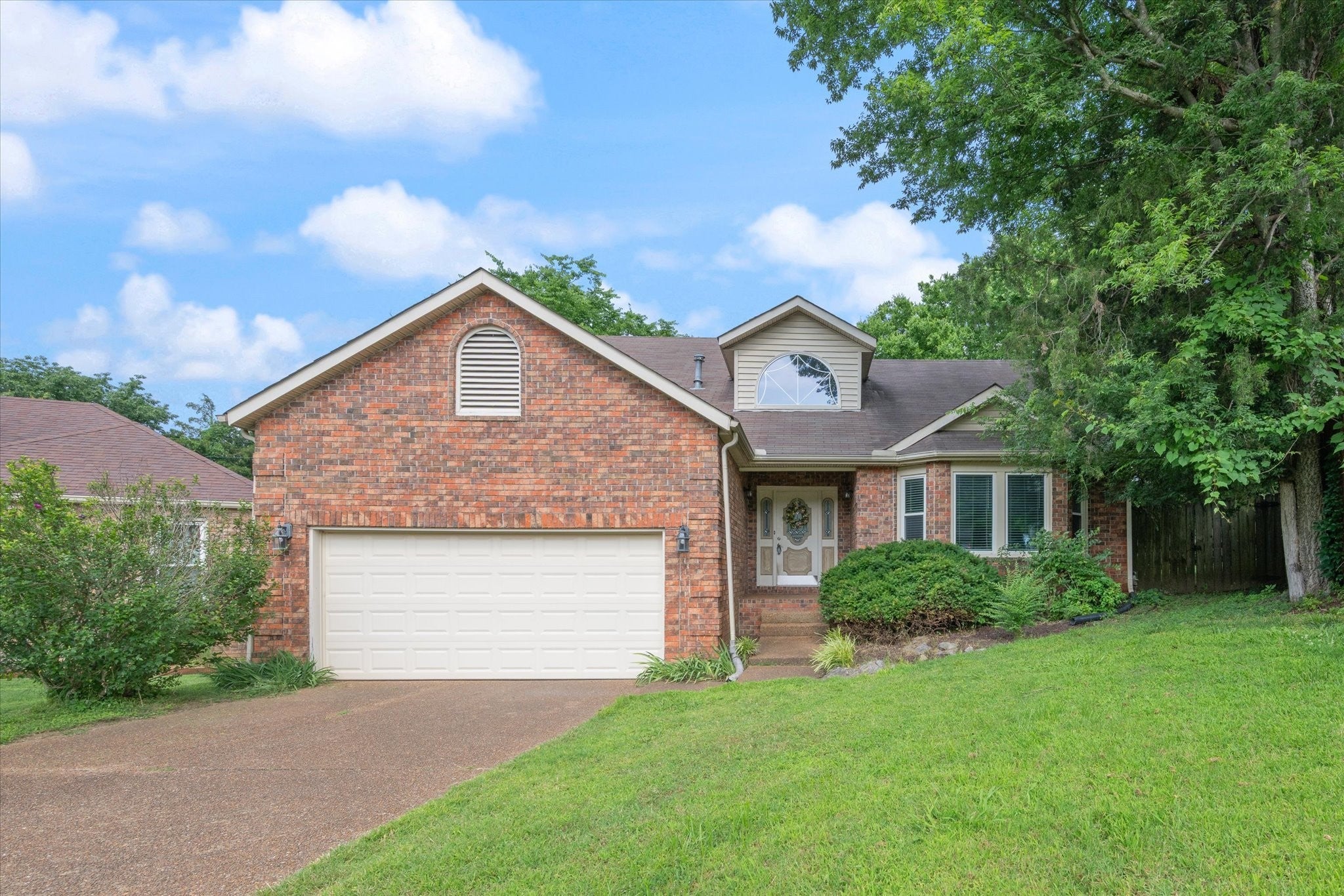 Photo of Listing #2974189