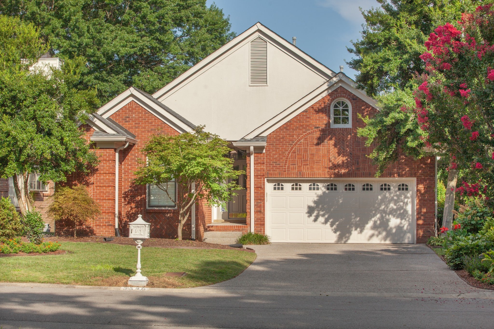 Photo of Listing #2974345