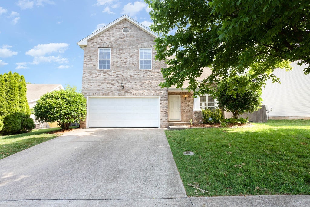 302 Cherry Dr, Franklin