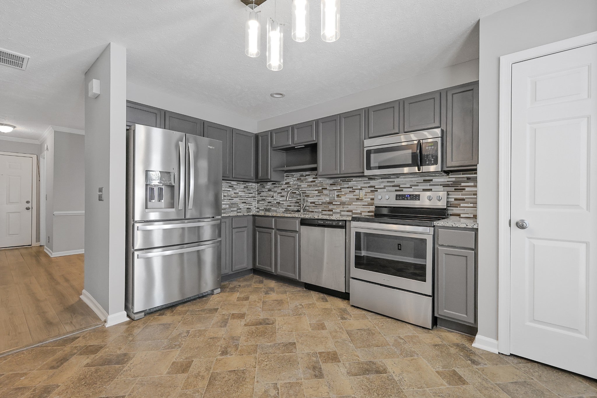 Photo of Listing #2974452