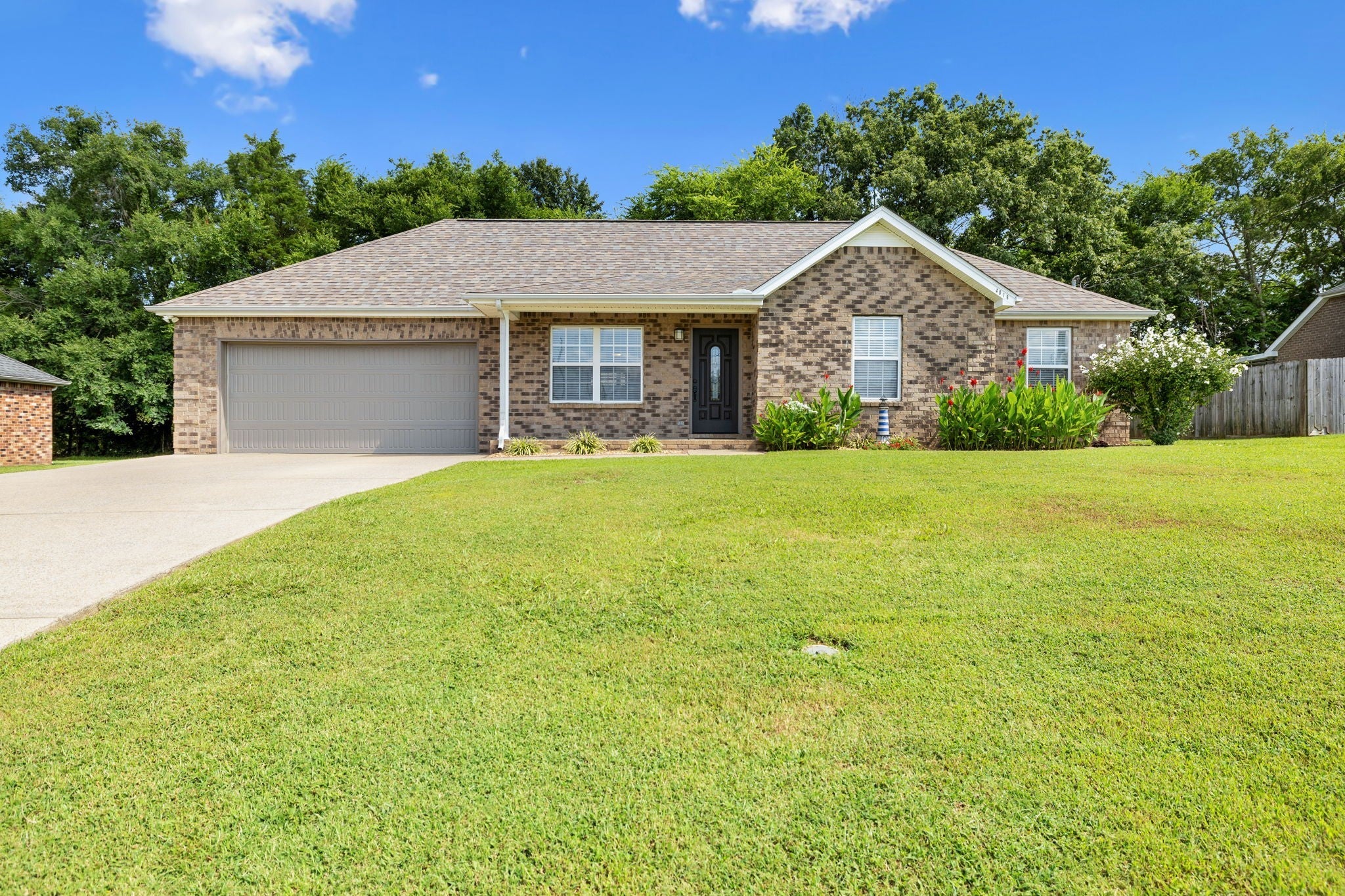 Photo of Listing #2974741