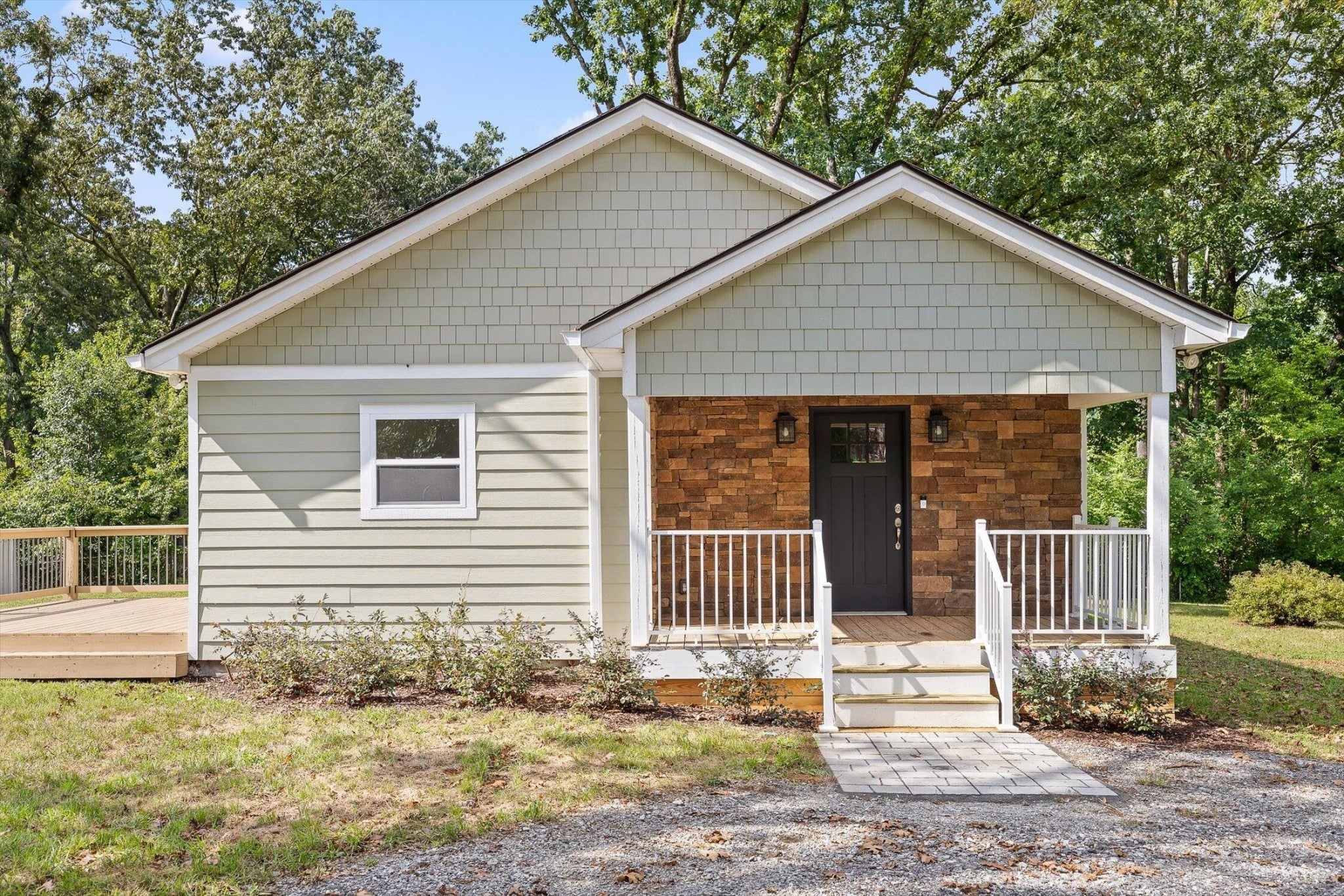Photo of Listing #2974979