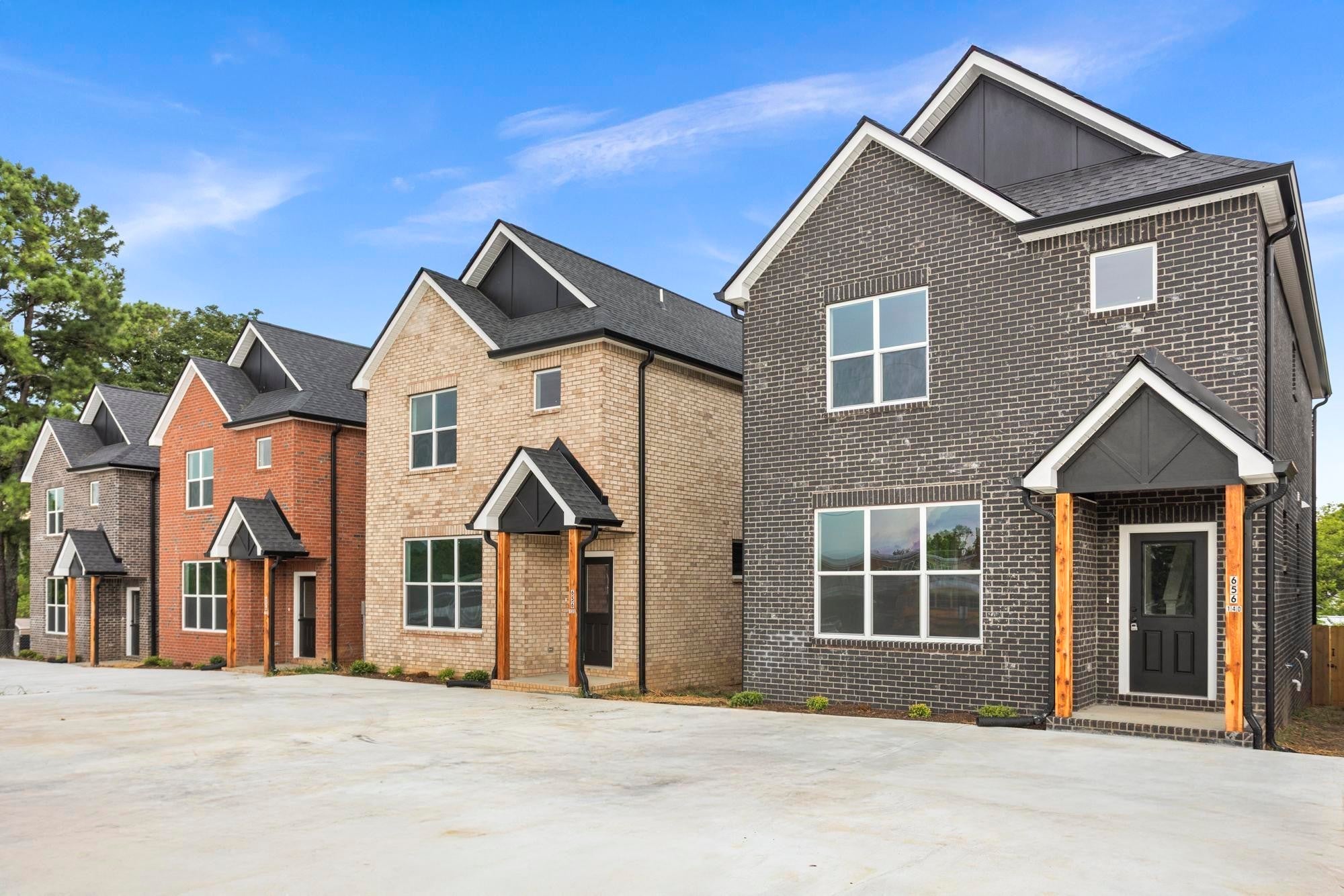 Photo of Listing #2975116