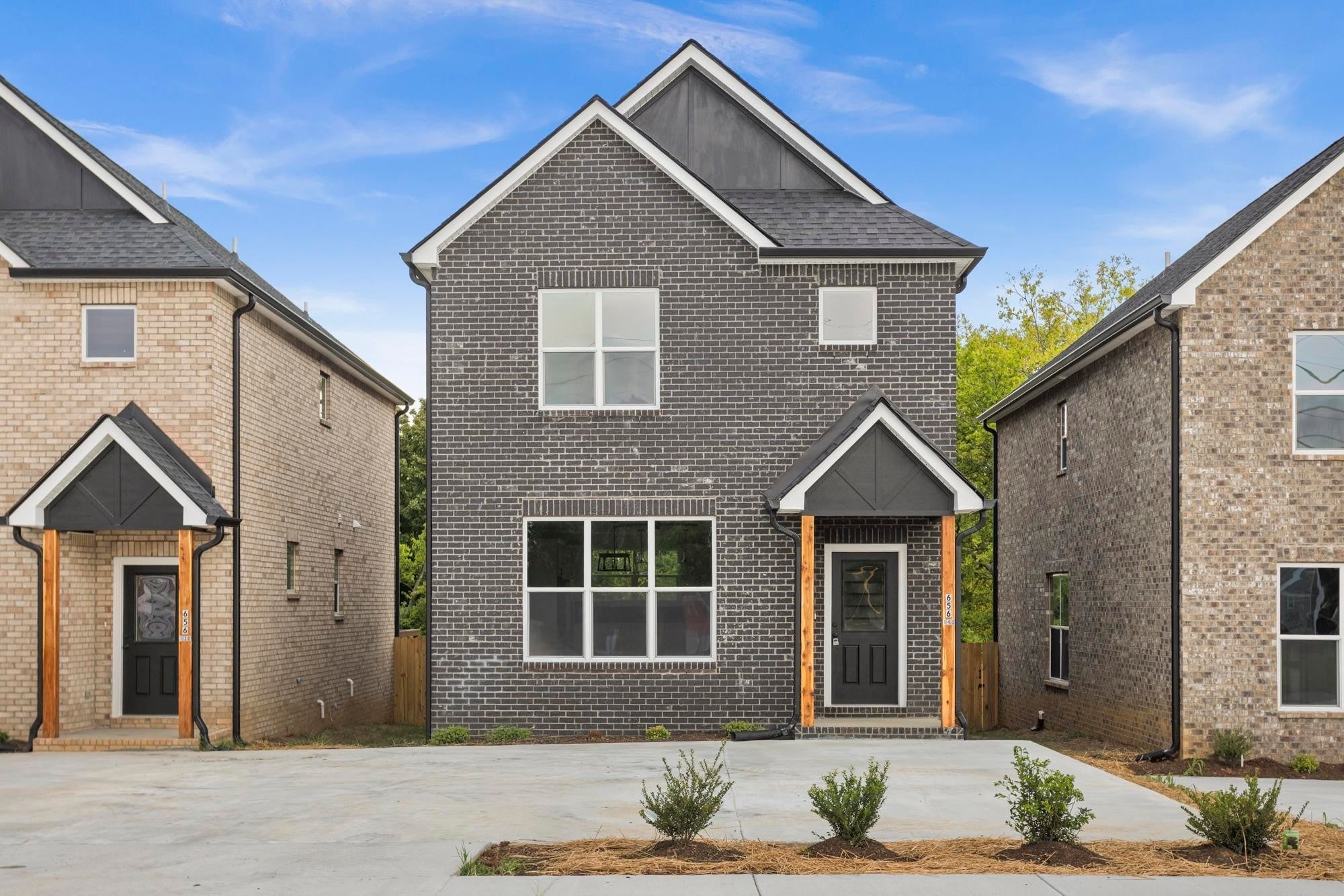 Photo of Listing #2975116