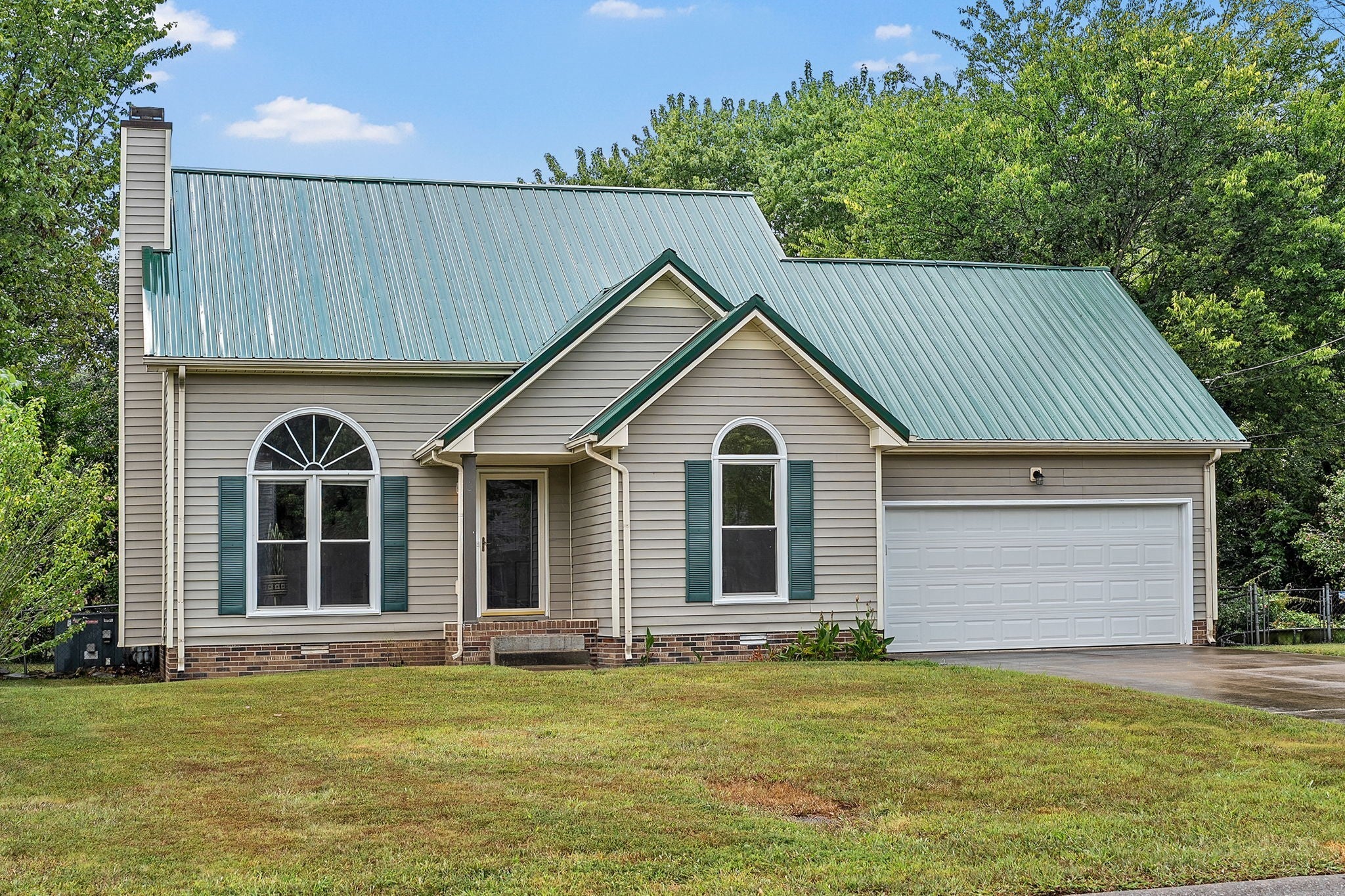Photo of Listing #2975313