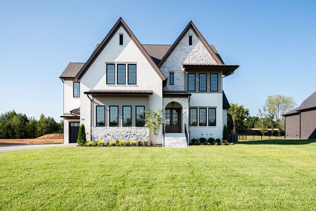 106 Autumn Breeze Dr, Mount Juliet