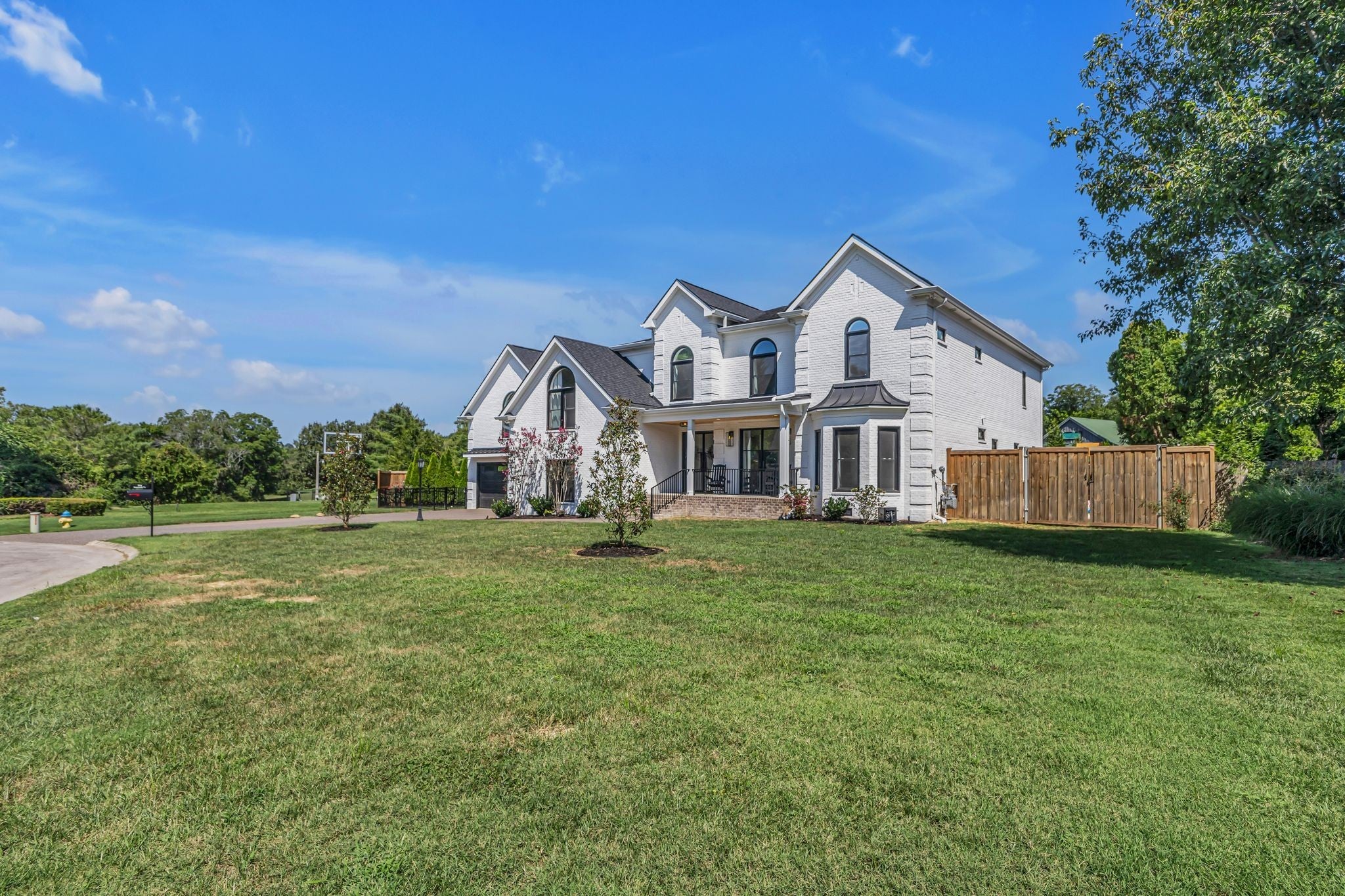 Photo of Listing #2975412