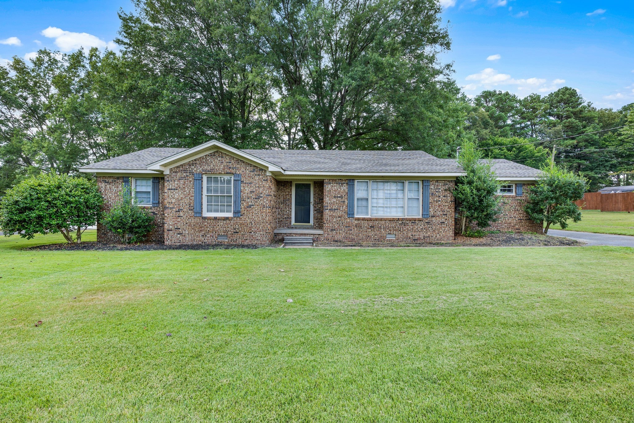 Photo of Listing #2975817