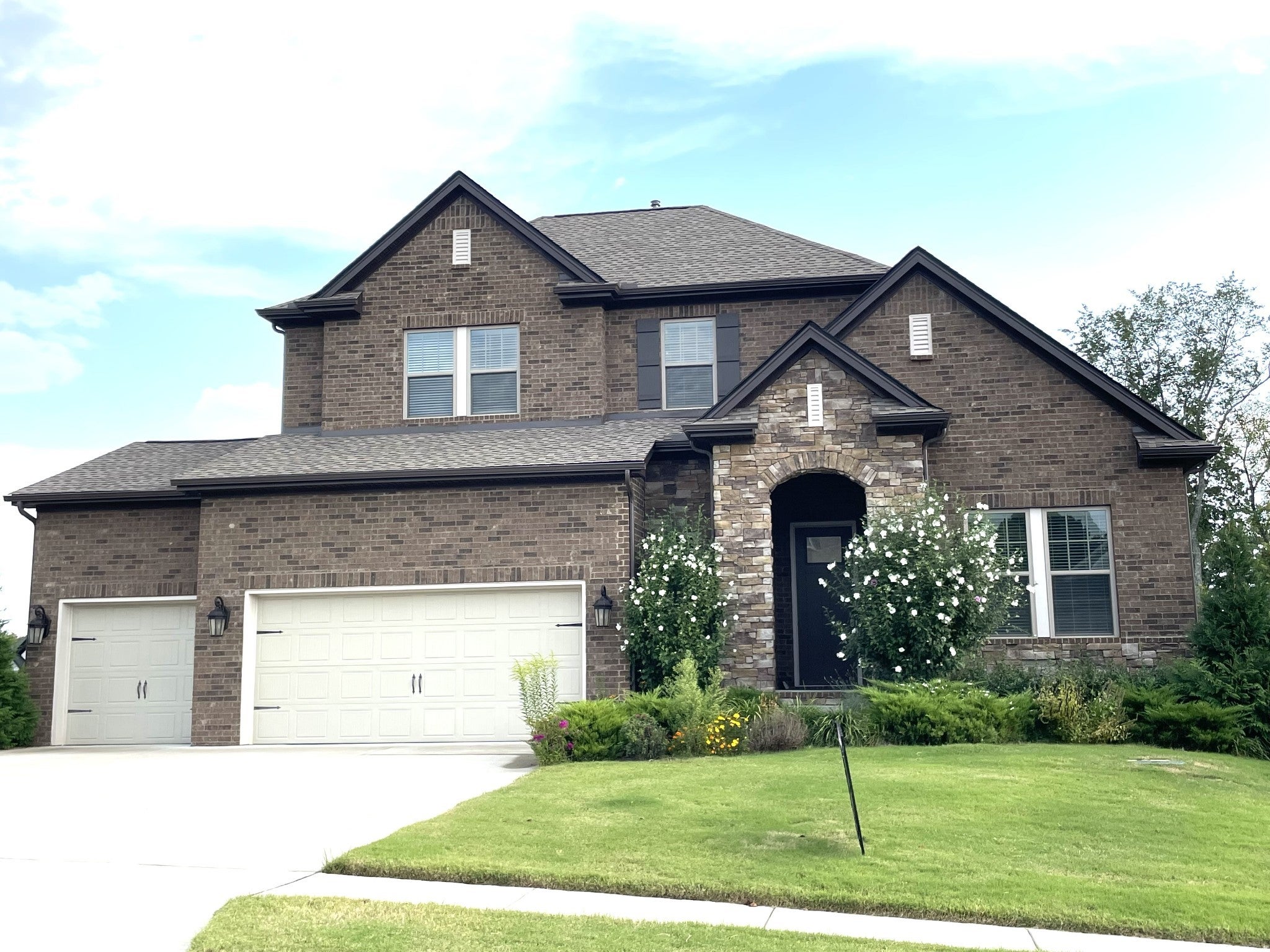 Photo of Listing #2975880