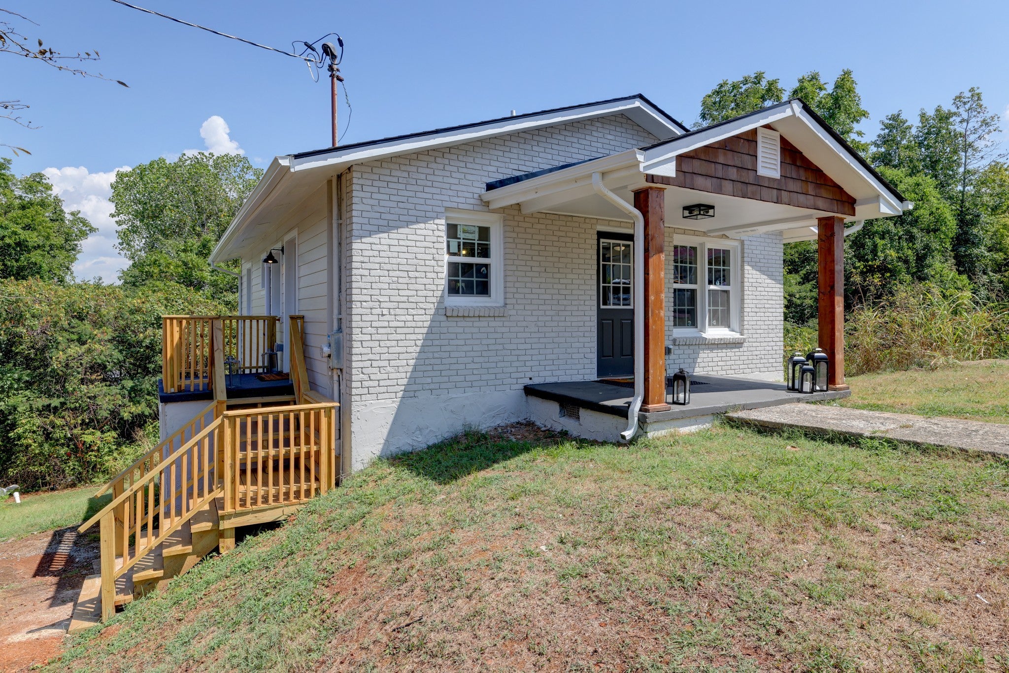 Photo of Listing #2975899