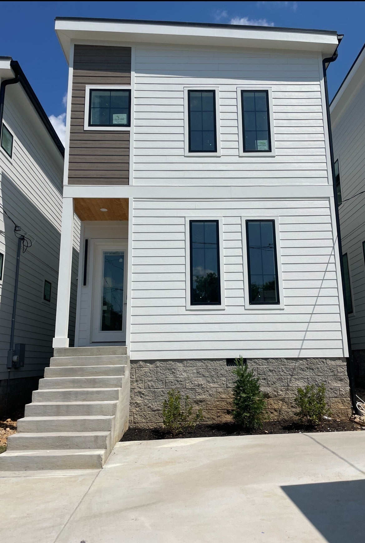 Photo of Listing #2975929