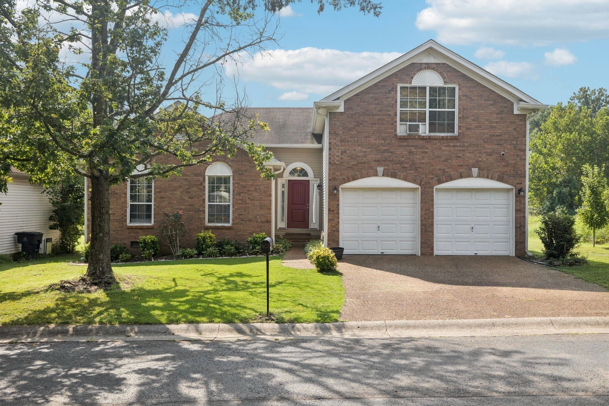 Photo of Listing #2975952