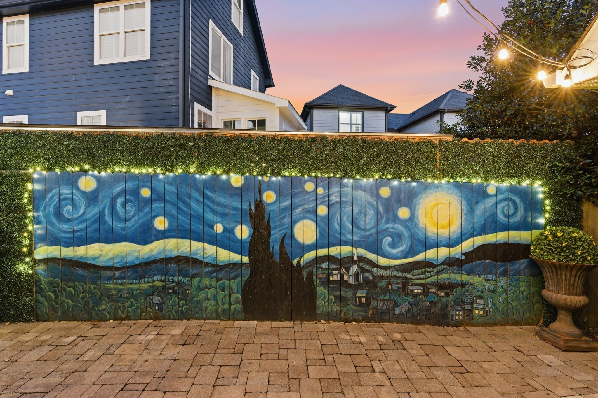 Photo of Listing #2975957