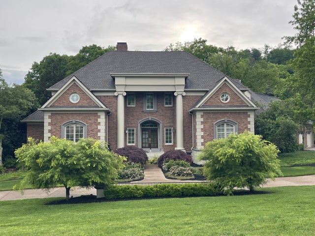 384 Lake Valley Dr, Franklin