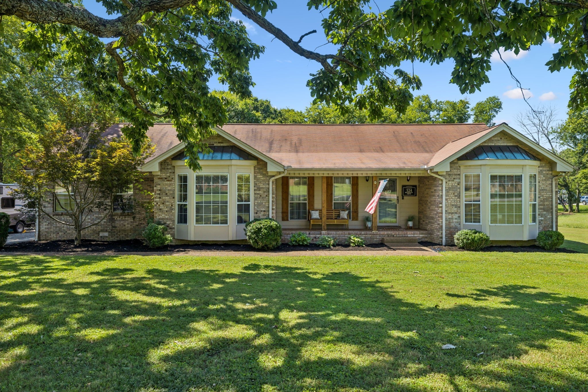 Photo of Listing #2976356
