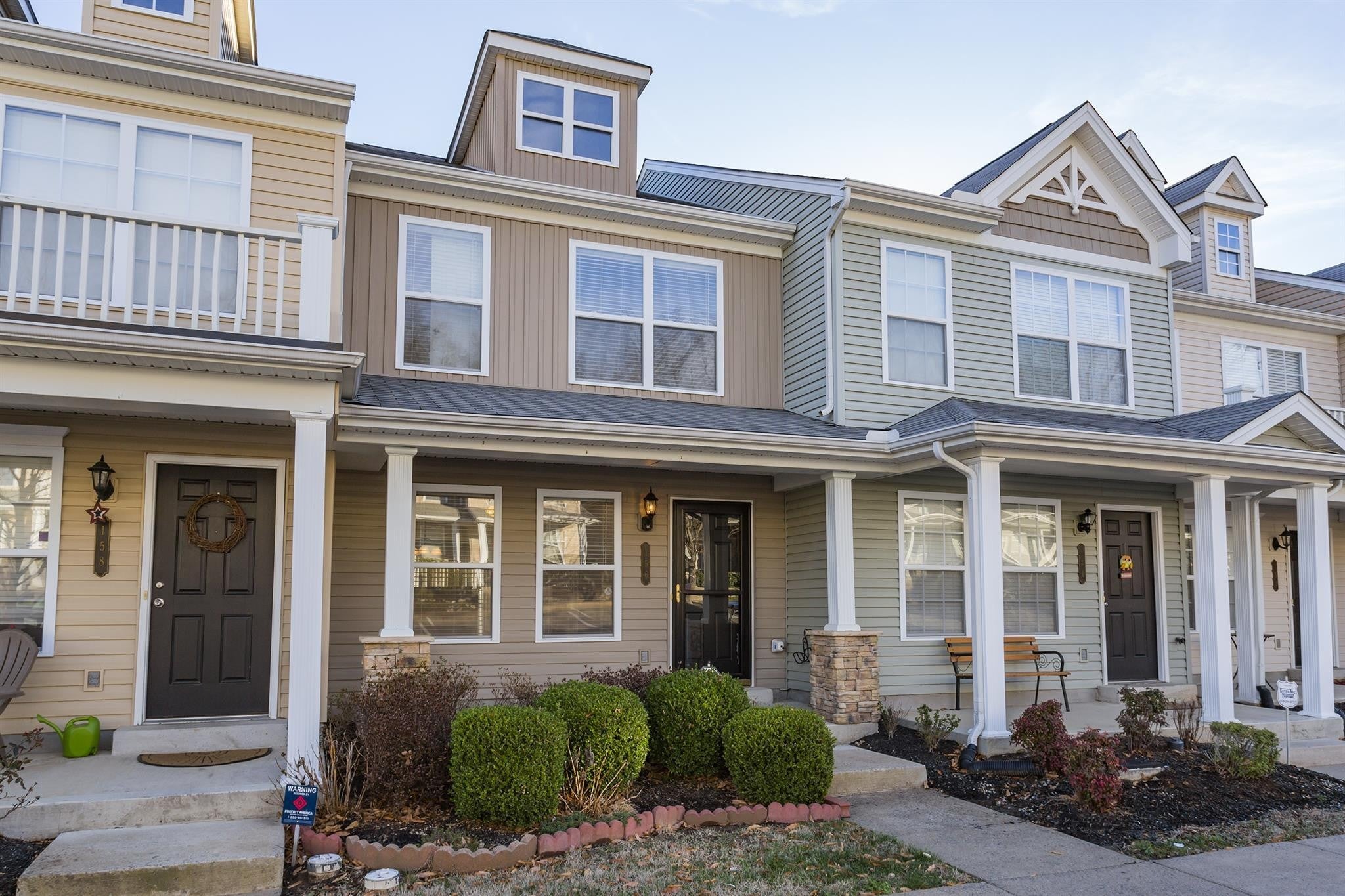 Photo of Listing #2976593