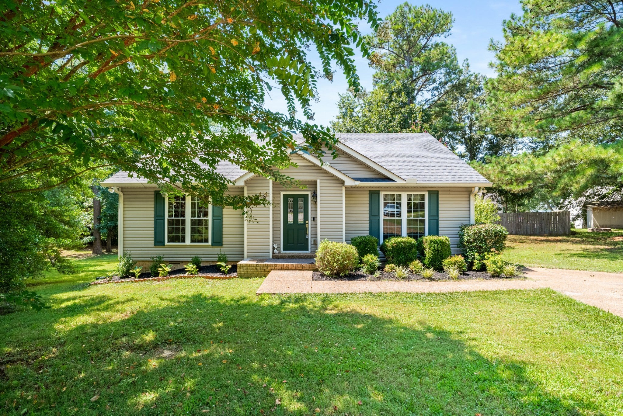 Photo of Listing #2976650