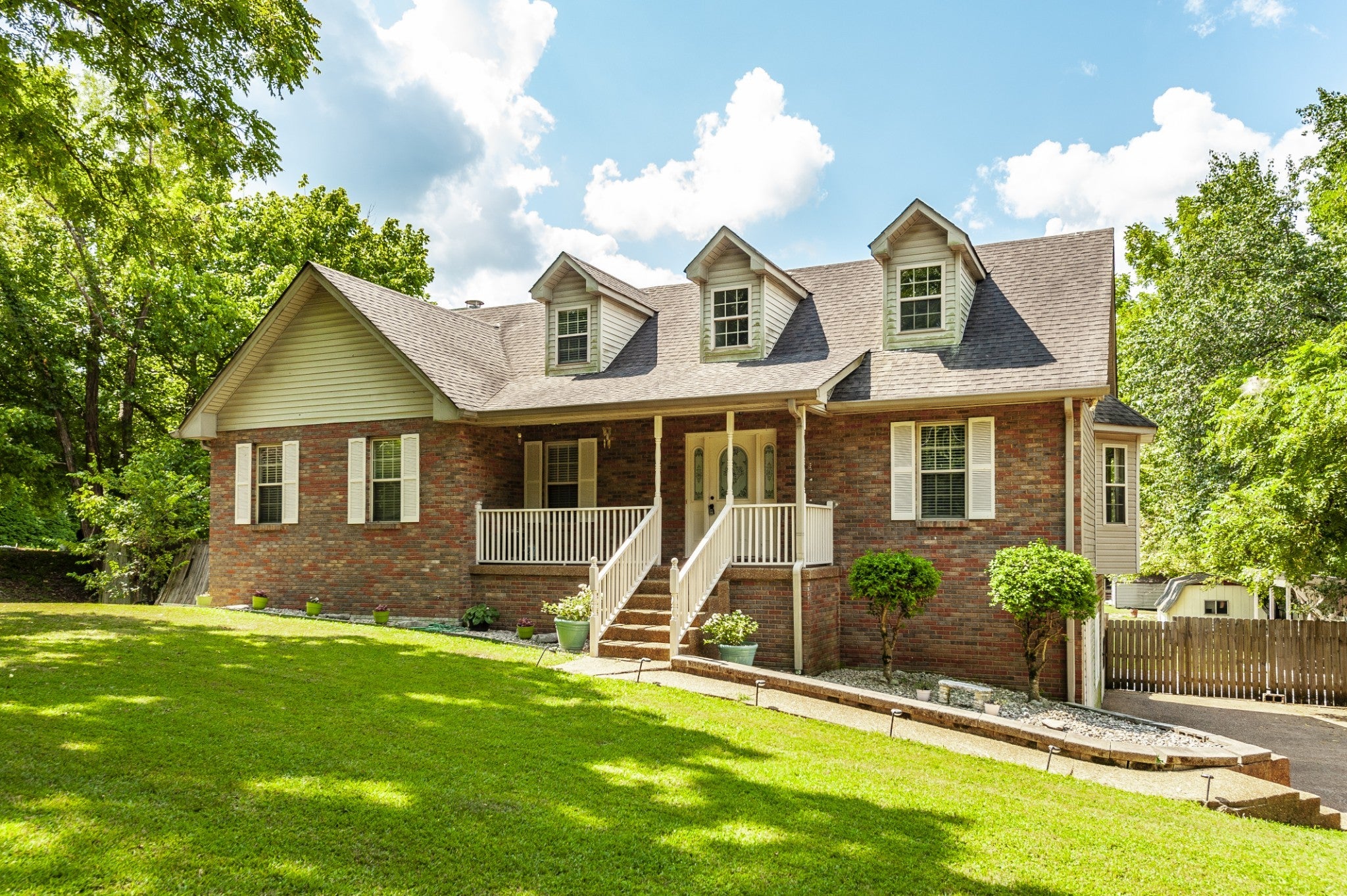 Photo of Listing #2976651