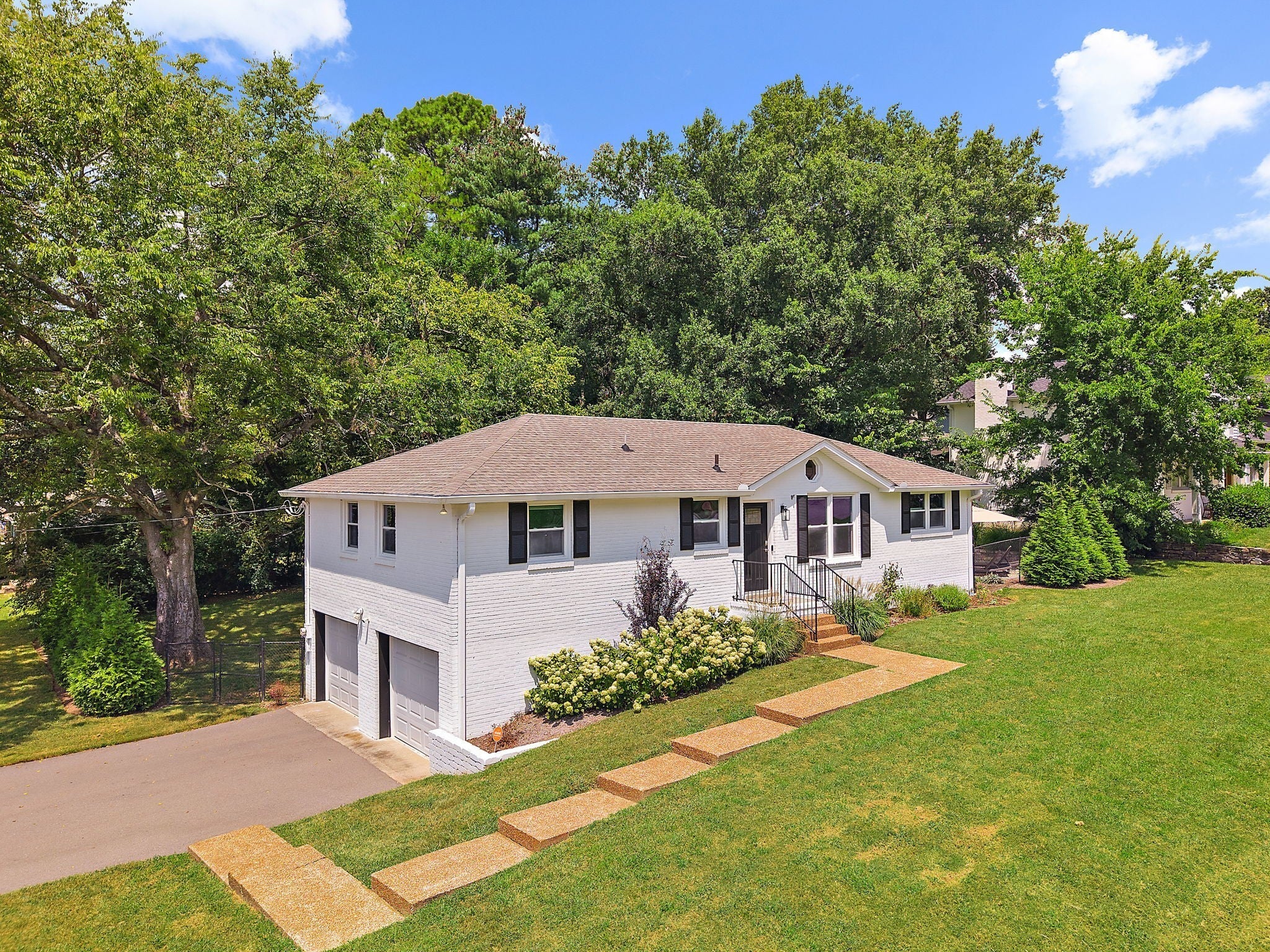 Photo of Listing #2976713