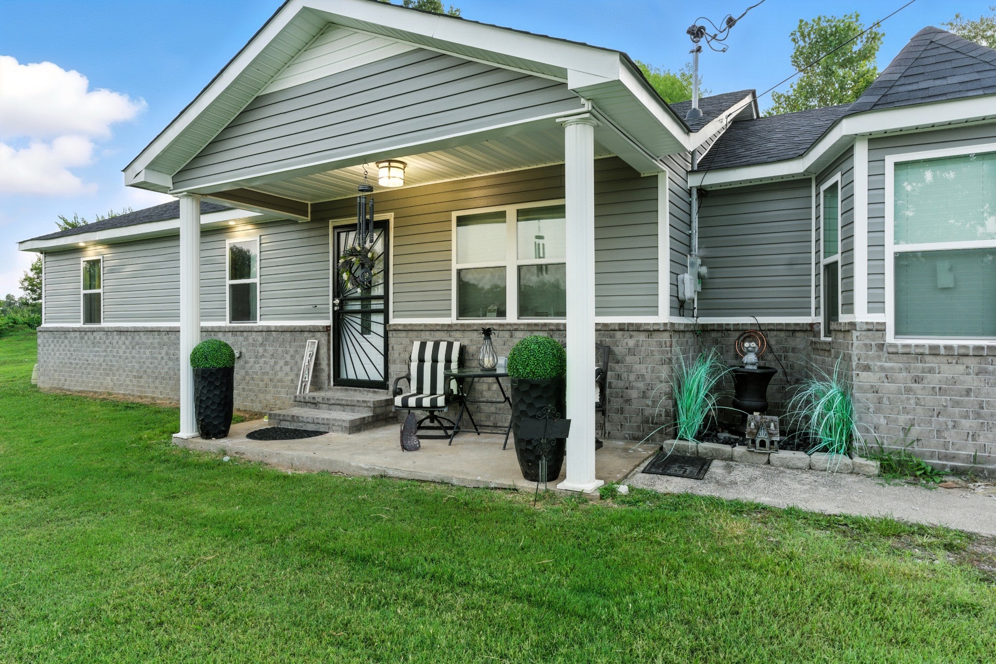 Photo of Listing #2976882