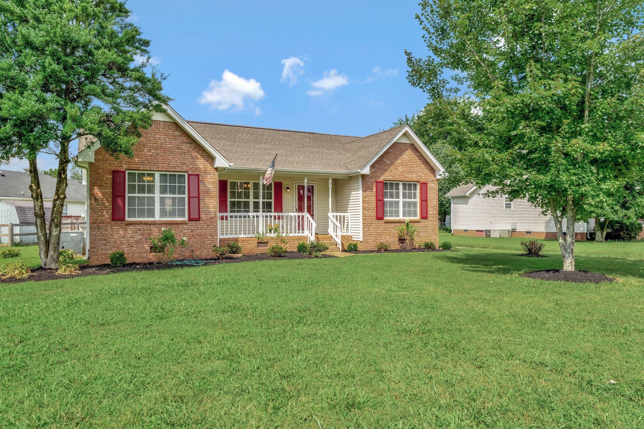 Photo of Listing #2976995