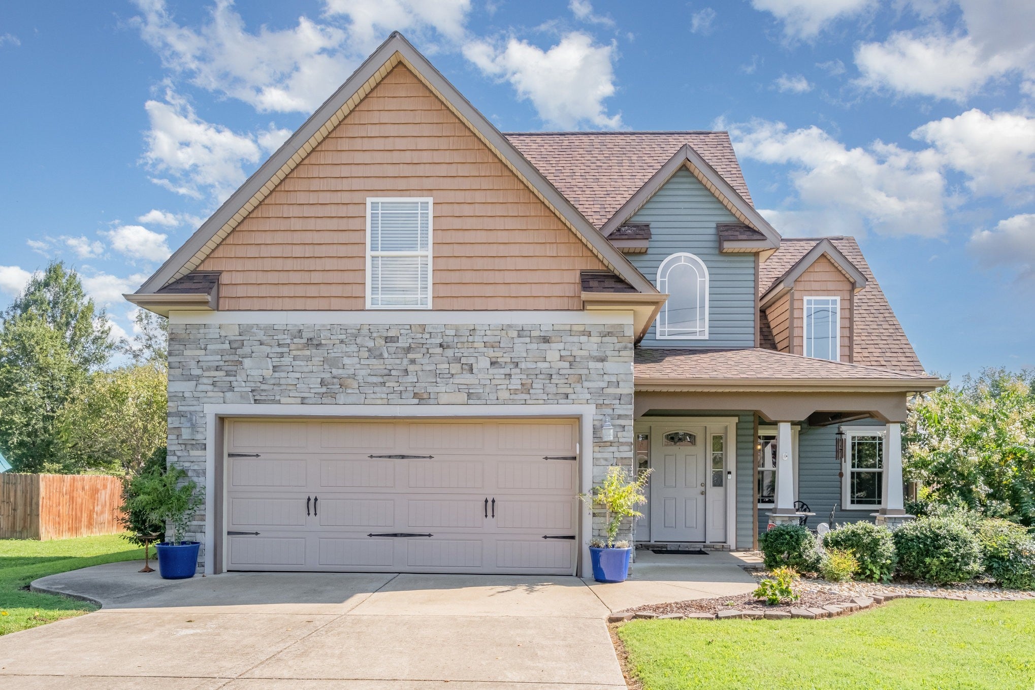 Photo of Listing #2978375