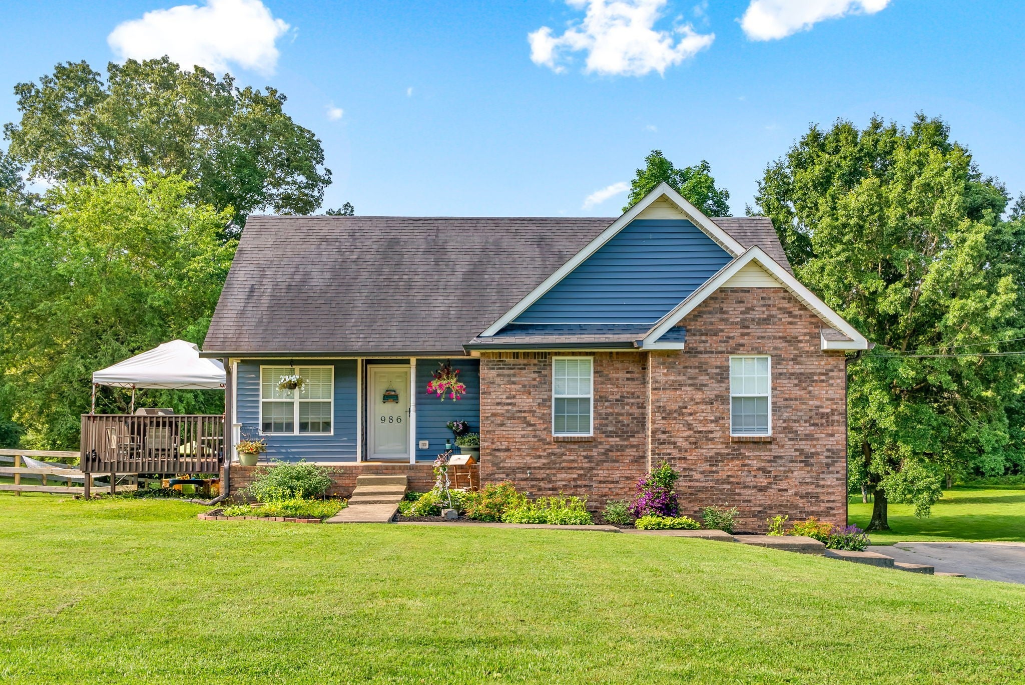 Photo of Listing #2978443