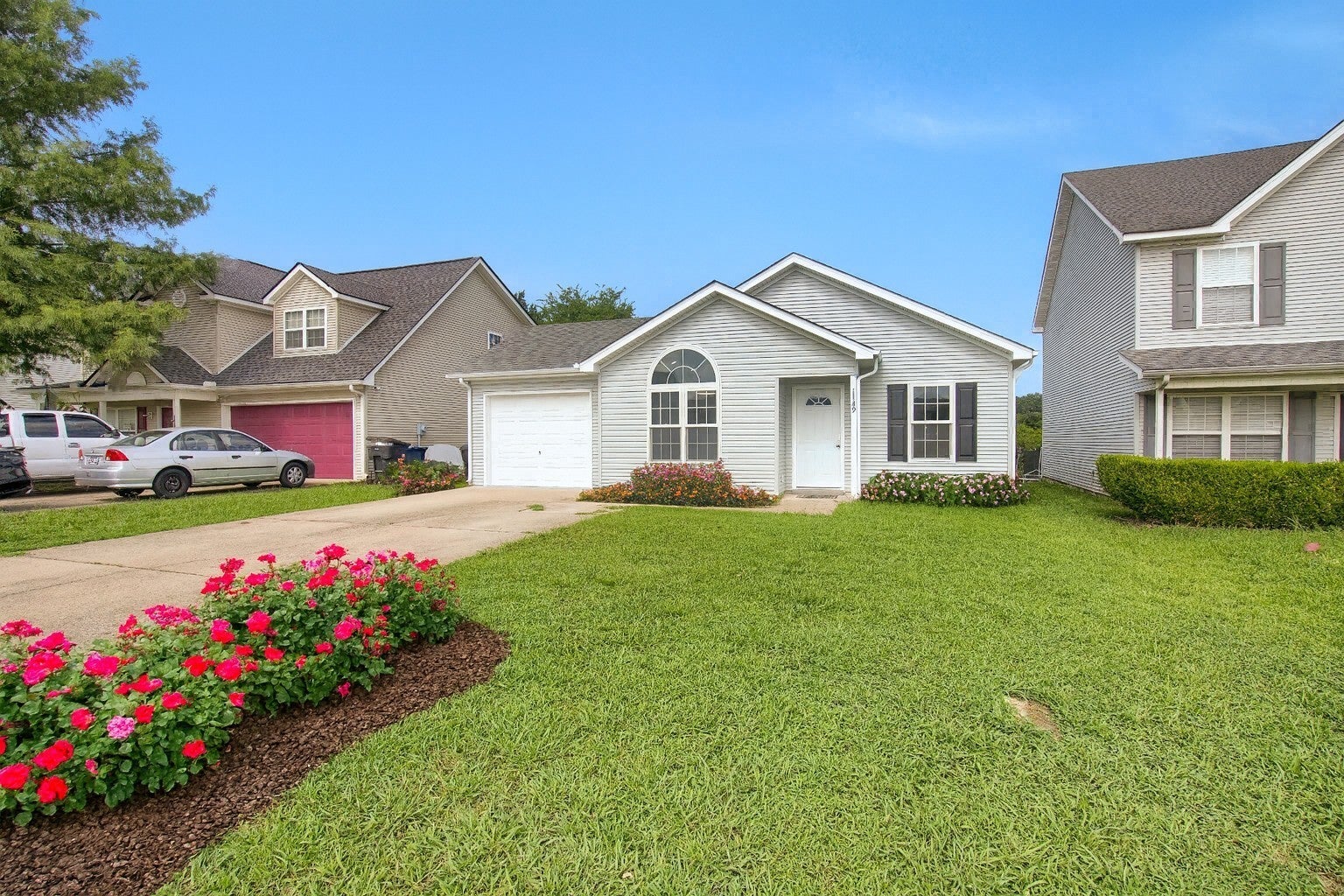 Photo of Listing #2978466