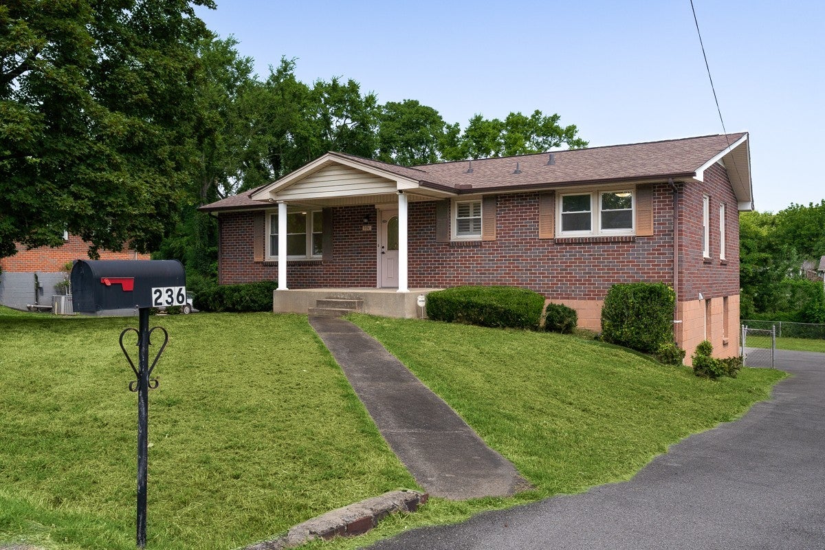 Photo of Listing #2978515