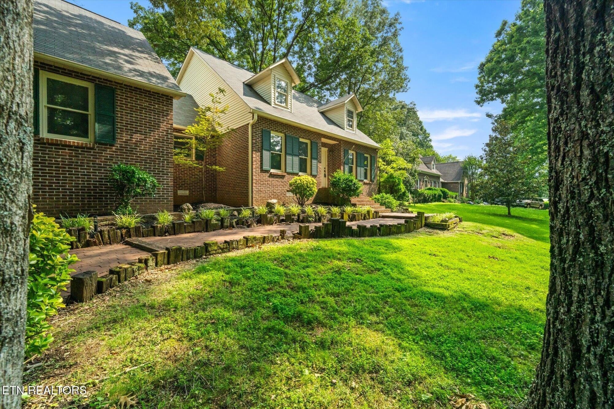 Photo of Listing #2978554