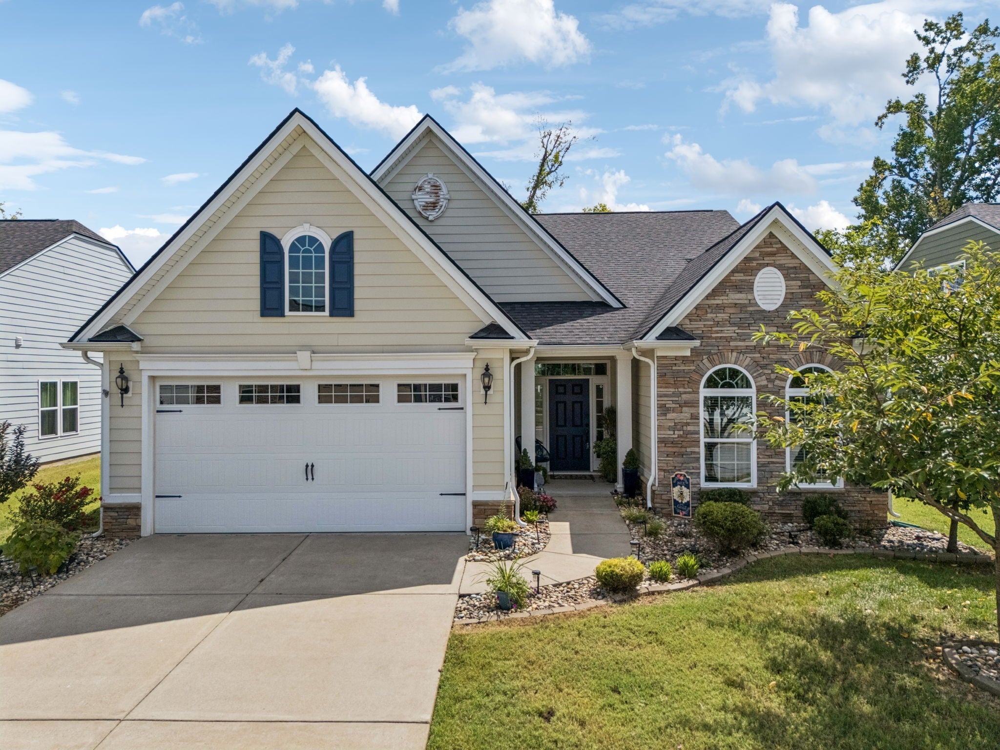 Photo of Listing #2978635