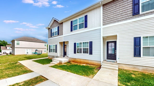 402 Moshe Mualem Pl, La Vergne