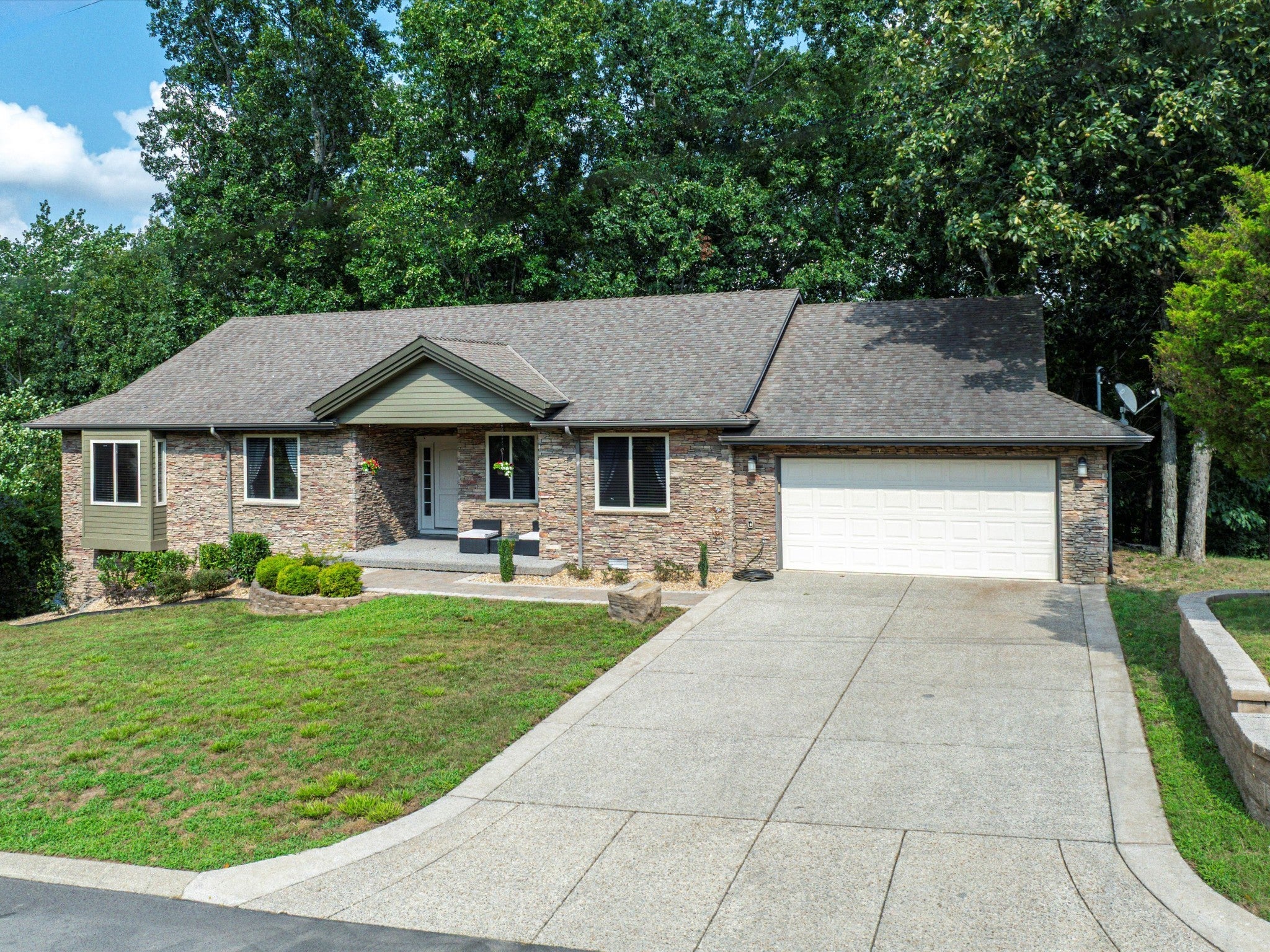 Photo of Listing #2979351