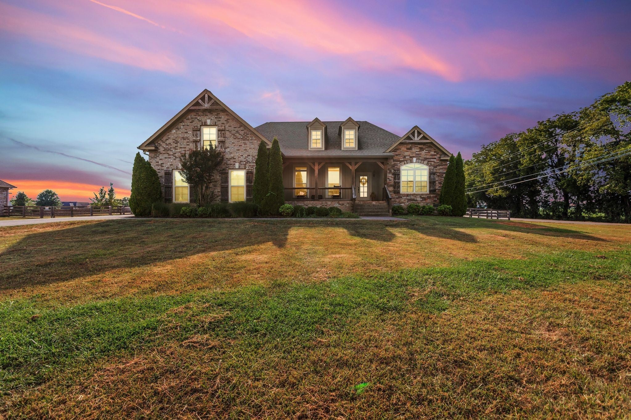 Home for sale in 4000 Pleasant Gate Ln Columbia, TN