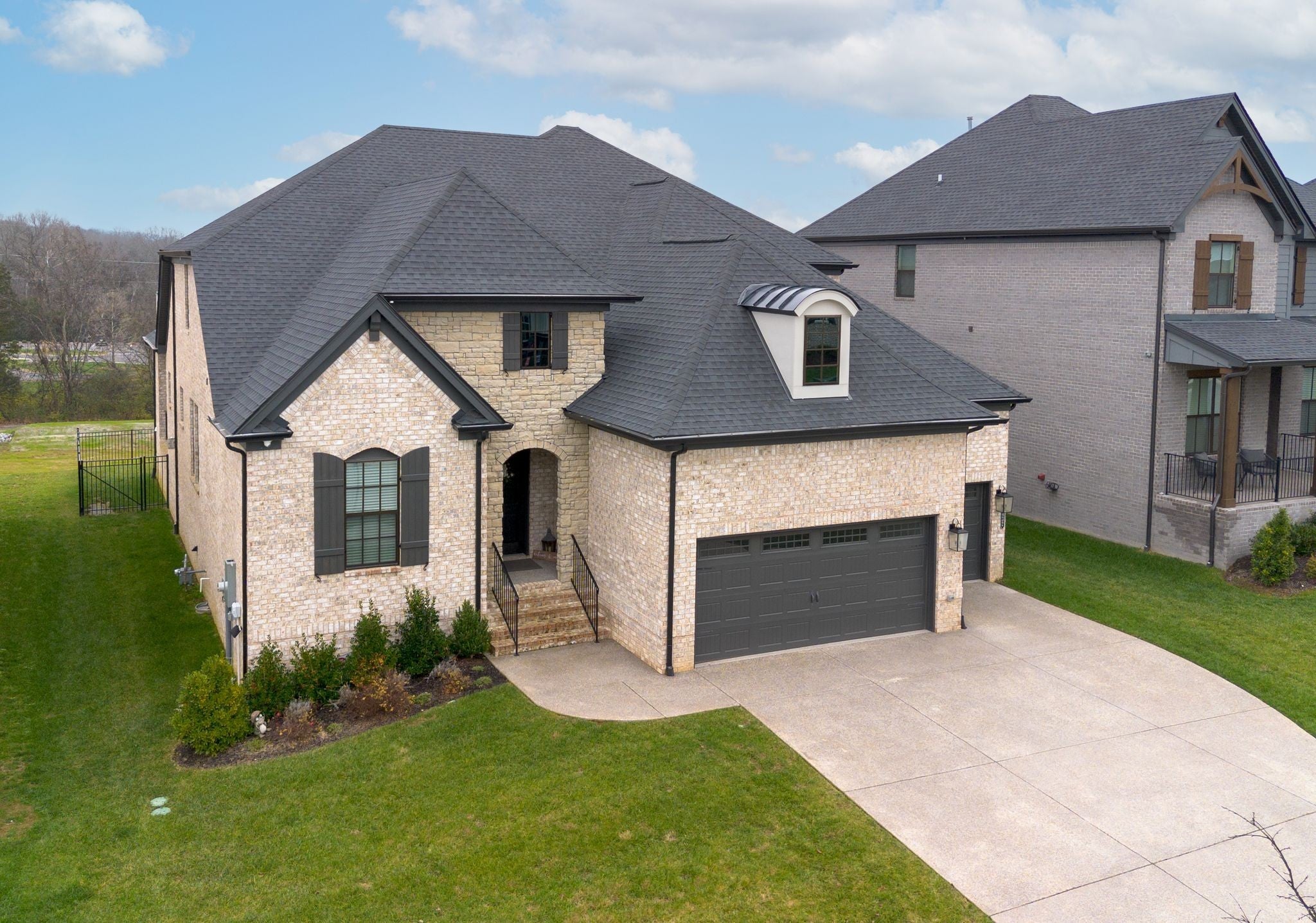 Photo of Listing #2979413