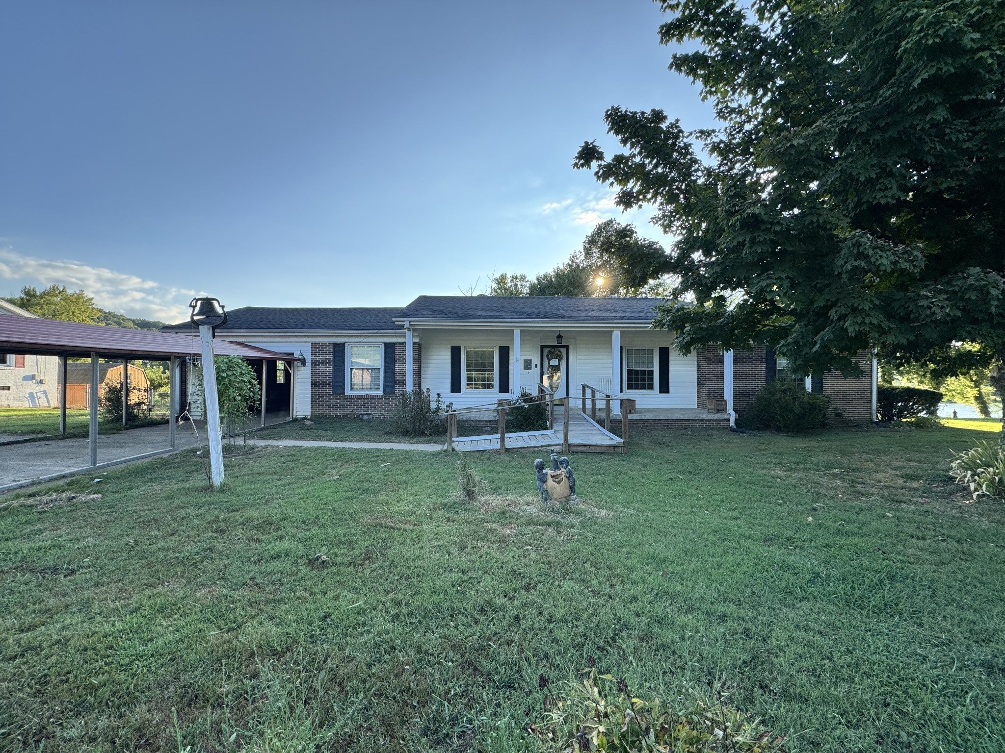 Photo of Listing #2979496