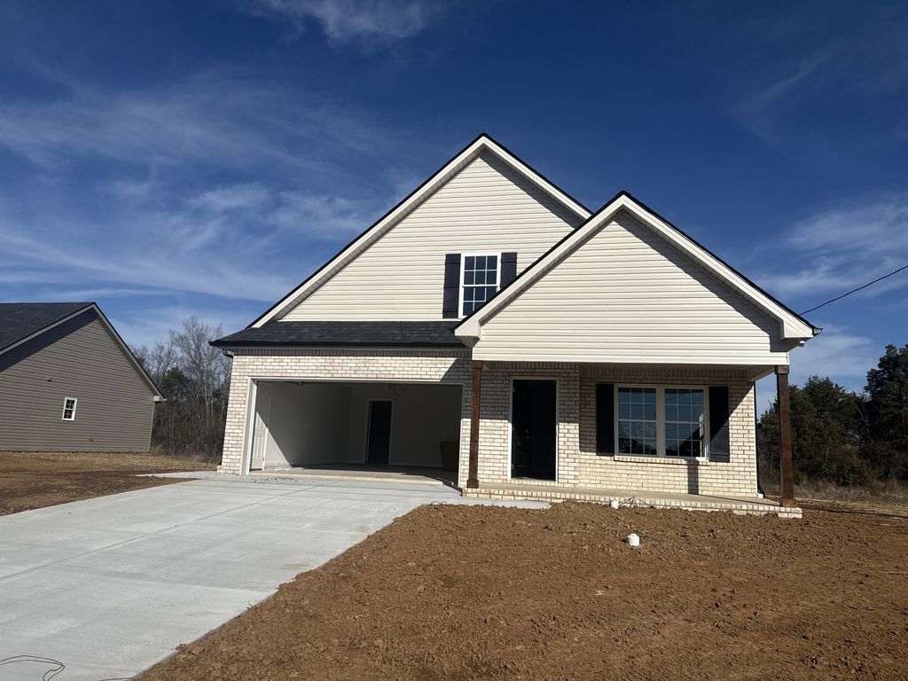 114 Hidden Circle, Shelbyville